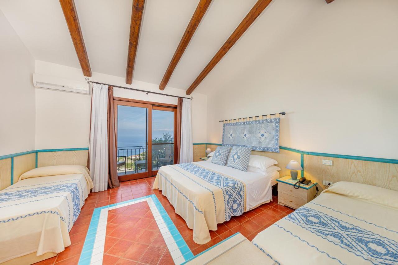 Готель Il Borgo Bagabaga - Exclusive Country Retreat Кастельсардо Екстер'єр фото