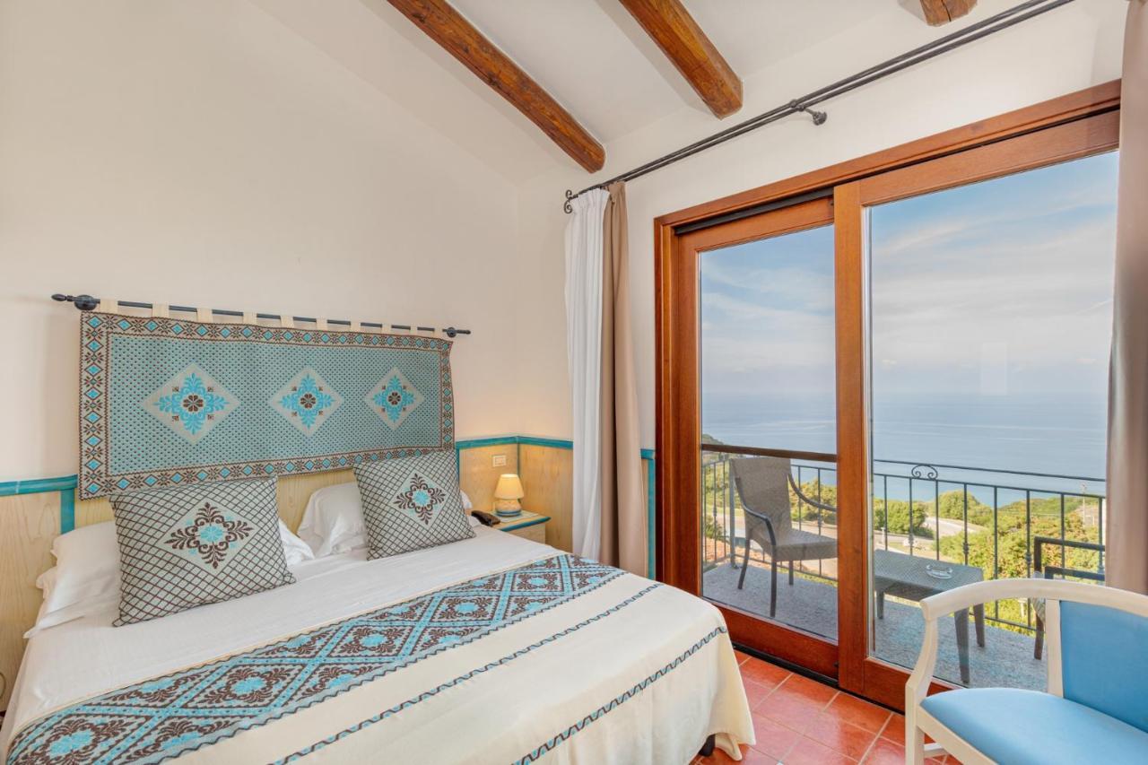 Готель Il Borgo Bagabaga - Exclusive Country Retreat Кастельсардо Екстер'єр фото